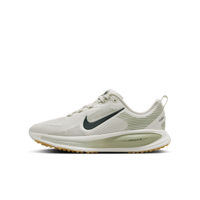 NIKE+VOMERO+18+(GS).png